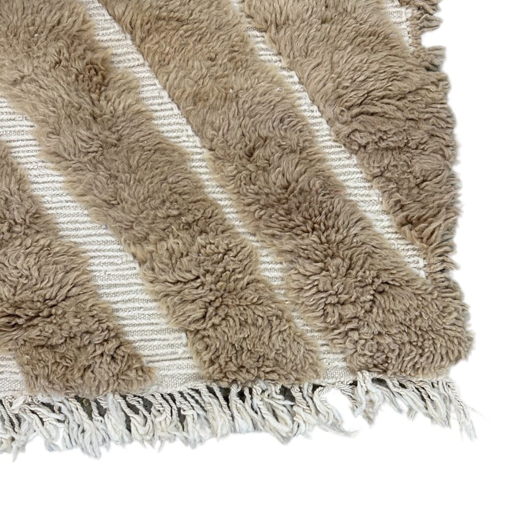 Contemporary Beni M'Rirt Rug - 'Lola' - Image 2