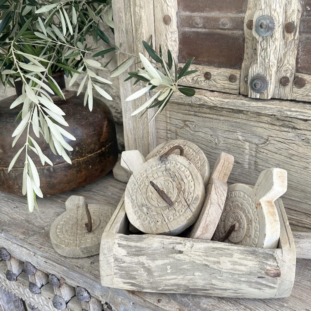 Circular Single Wall Hook - Image 4