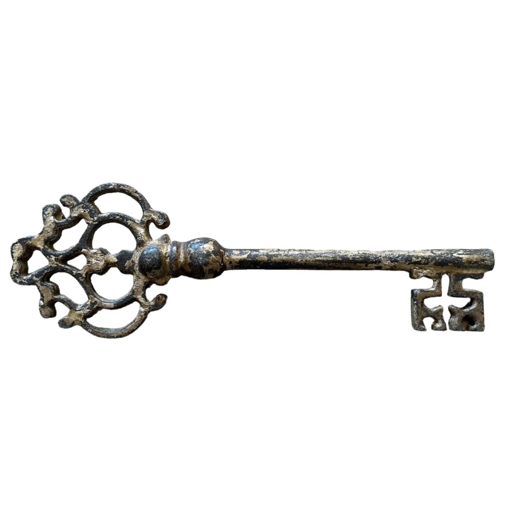 Decorative Iron Key - White Wash
