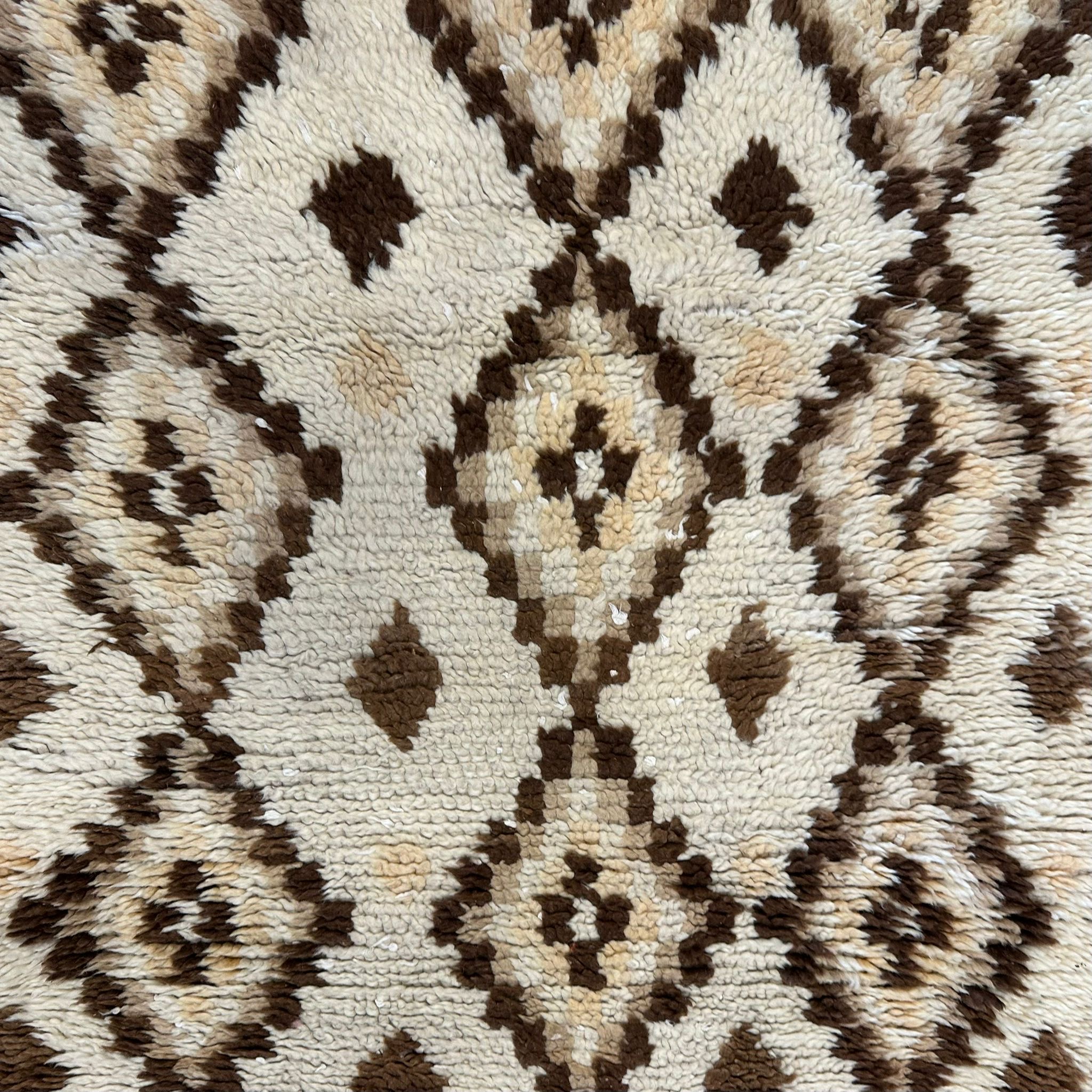 Vintage Mamoucha Runner - 'Manny' - Image 2