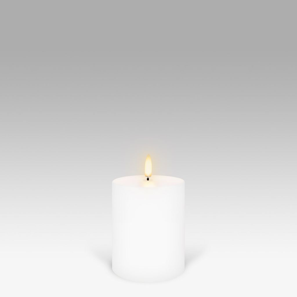 Uyuni Pillar Candle White - Small